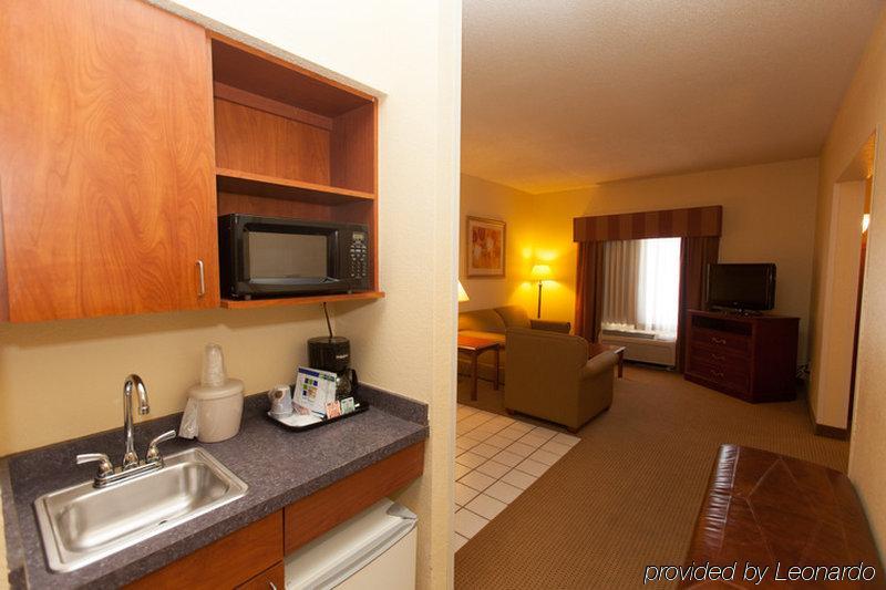 Holiday Inn Express & Suites - Muncie, An Ihg Hotel Habitación foto